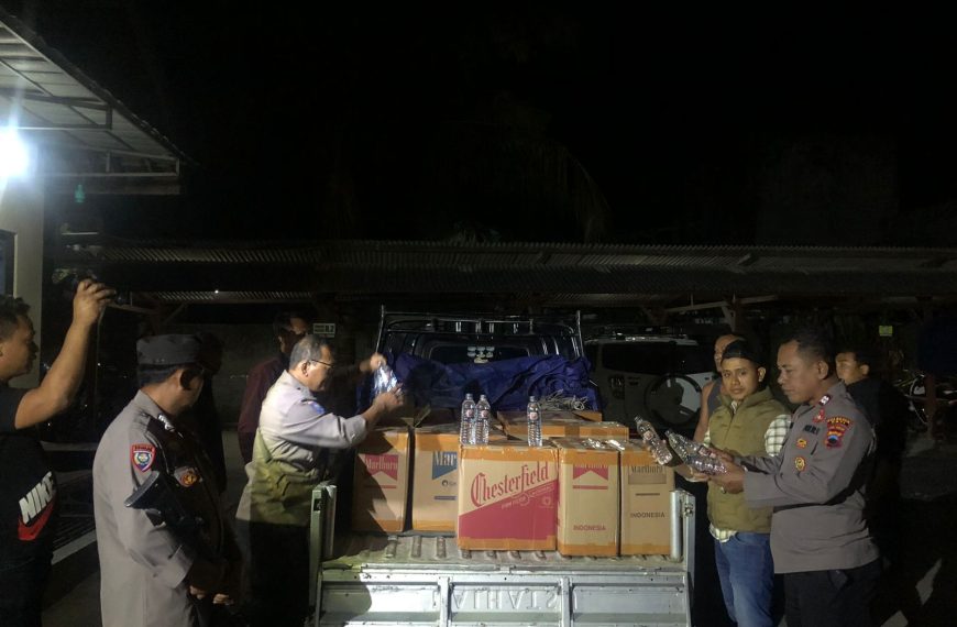 Polsek Jakenan Gagalkan Distribusi Ribuan Botol Arak Bali Ilegal Siap Edar